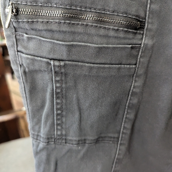Stretchy ankle cargo jeans size 10 excellent - Picture 5 of 10